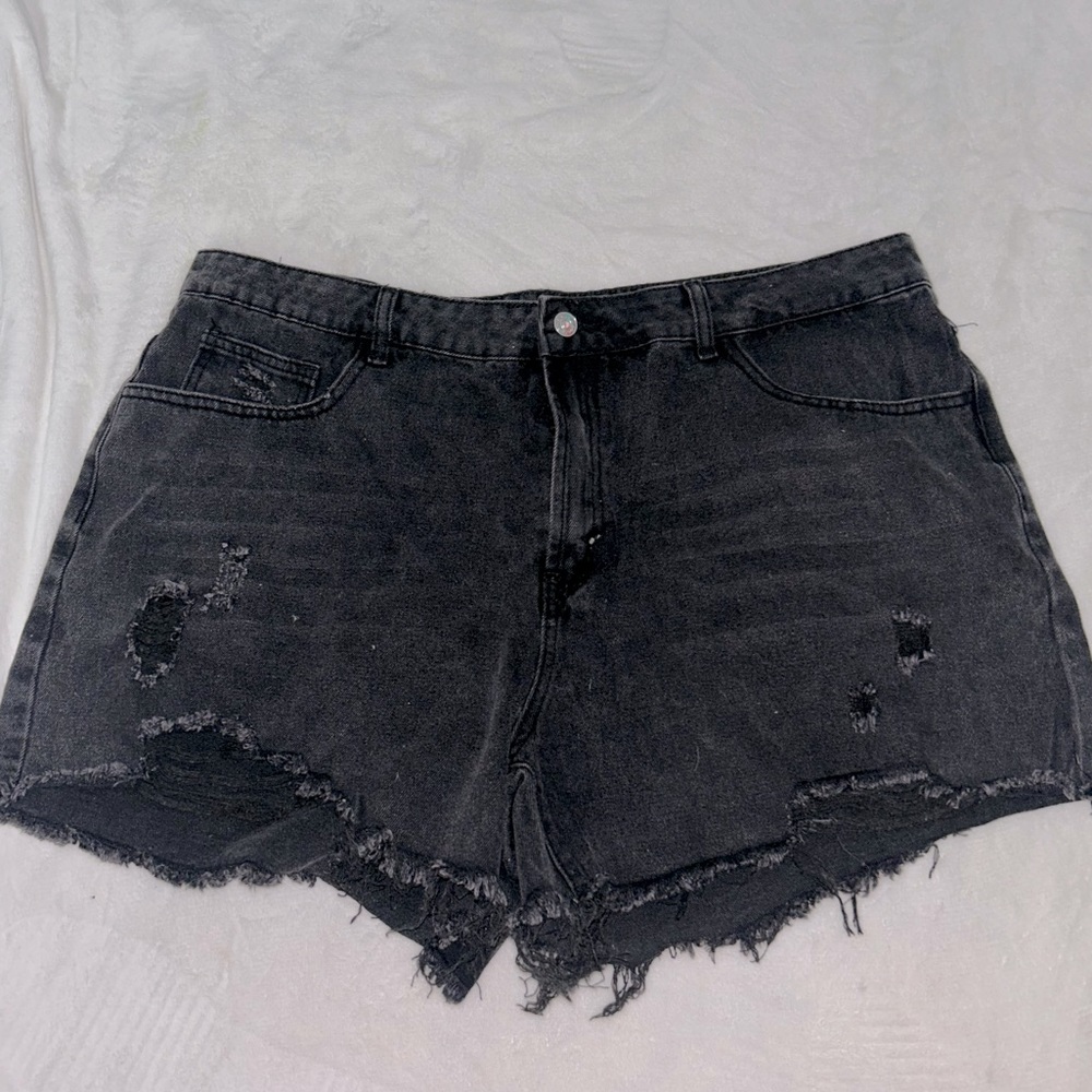 Women’s SHEIN 3XL Black Denim Shorts
